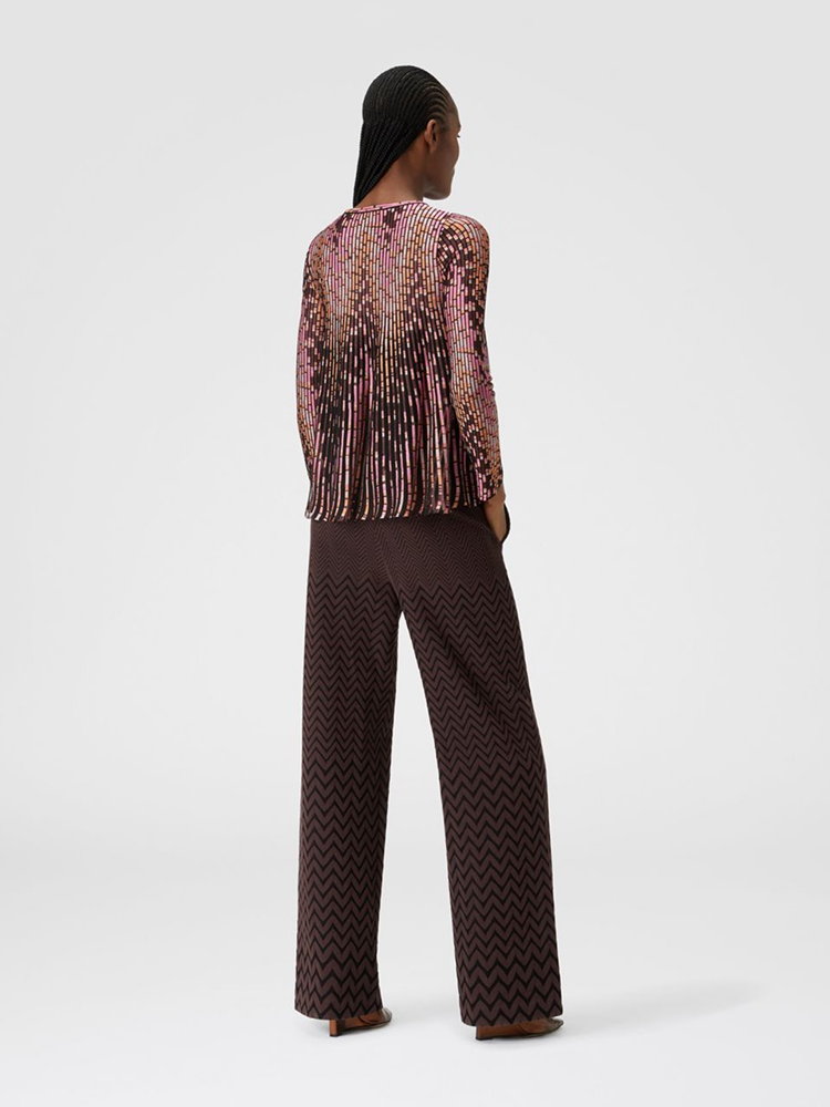 Flared Knit with Partialized Zigzag Pattern